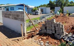 Após quase um ano de espera, Casep recebe construção de muro
