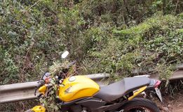 Motoqueiro fica gravemente ferido em queda na SC-157