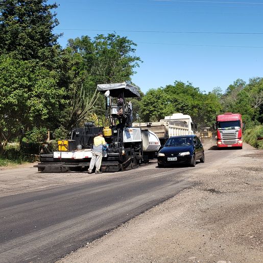 Iniciam obras de recuperação da SC 386 entre Iporã do Oeste e Mondaí