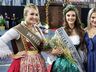 Tainá Dill é a rainha da 42ª Oktoberfest