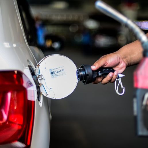 Gasolina e diesel tiveram aumento de 44% em 2021, aponta Agência Nacional