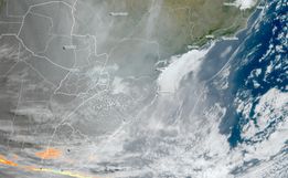Corredor de fumaça da Amazônia cobre SC e gera alerta da Defesa Civil