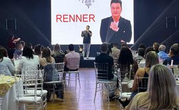 Renner e Mari Oliver ministram palestra motivacional em São Miguel do Oeste