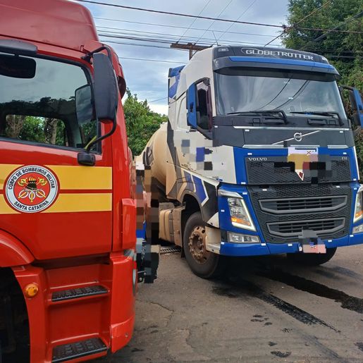 Vazamento de carga de óleo mobiliza forças de segurança em Itapiranga 