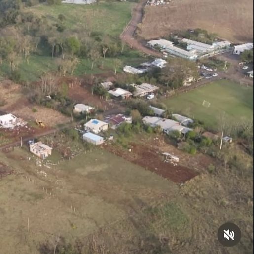 Barra Bonita decreta emergência após tornado danificar 50 imóveis 