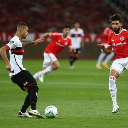 Inter vence o Atlético-GO e avança às quartas de final da Copa do Brasil