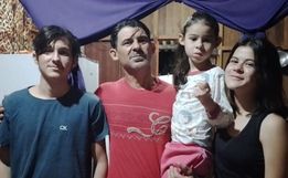 Pai solo perde esposa no parto, enfrenta depressão, mas não desiste dos 7 filhos