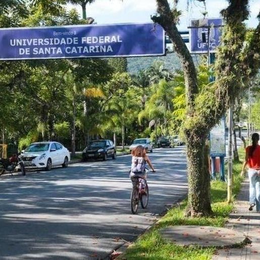 UFSC abre seleção com 2 mil vagas para cursos de graduação sem vestibular presencial