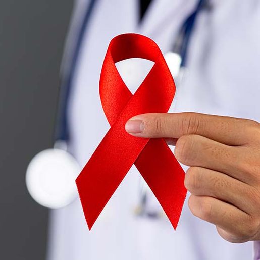 Serviço de saúde atende 400 pessoas com HIV/Aids em 33 cidades do Extremo Oeste 