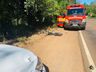 Menor sofre lesões em acidente entre carro e bicicleta motorizada