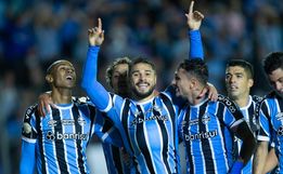 Suárez perde pênalti, mas Grêmio vence o Santos na estreia do Brasileirão