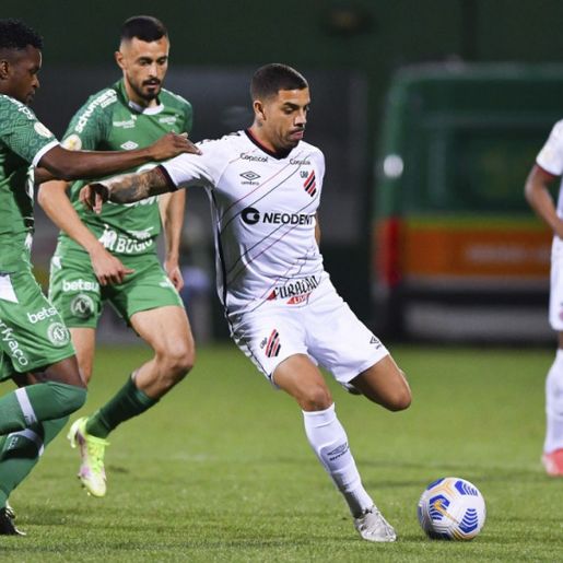 Chape joga bem, mas só empata com o Athletico Paranaense na Arena Condá