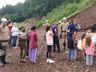 FOTOS: PMRv entrega donativos à família flagrada com onze pessoas em veículo na SC-283