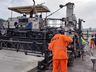 Aplicação do pavimento rígido avança e se aproxima do elevado na BR-163