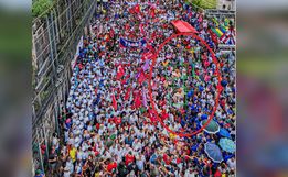 Perfil de Lula mostra foto com pessoas duplicadas em evento na Bahia