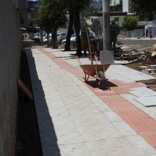 Projeto muda lei e repassa obrigatoridade das calçadas para a prefeitura em SMO