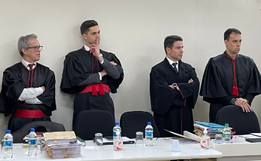 Quatro Promotores de Justiça atuam no Tribunal do Júri, acusando o réu