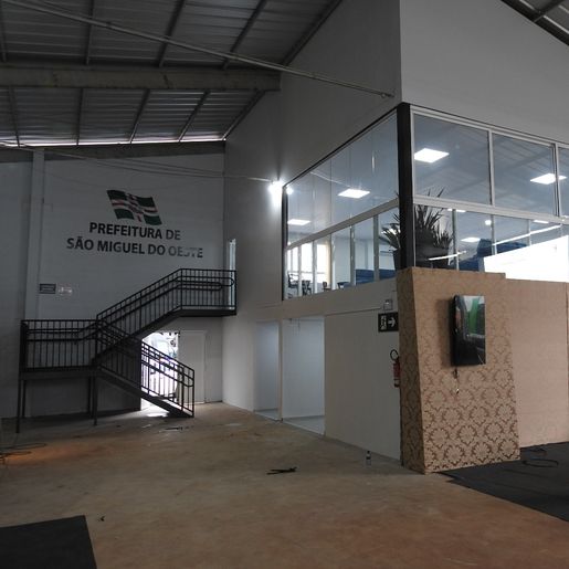 Trevisan transfere gabinete para o parque da Faismo