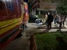 Colisão entre carro e moto deixa caroneiro de moto ferido em SMOeste 
