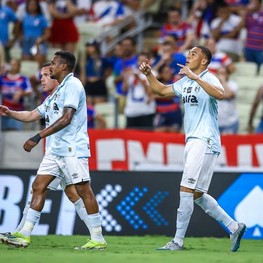 Fortaleza e Grêmio empatam em jogo movimentado na Arena Castelão