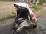 Carro parte ao meio durante acidente e duas pessoas morrem em SC