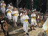 Grande público acompanha o acionamento das luzes de Natal na praça de São João do Oeste