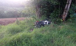 Motociclista morre em saída de pista na SC 497