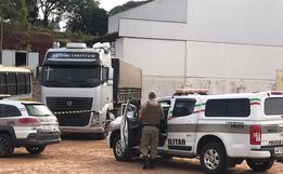 Motorista é encontrado morto dentro de caminhão em SMOeste