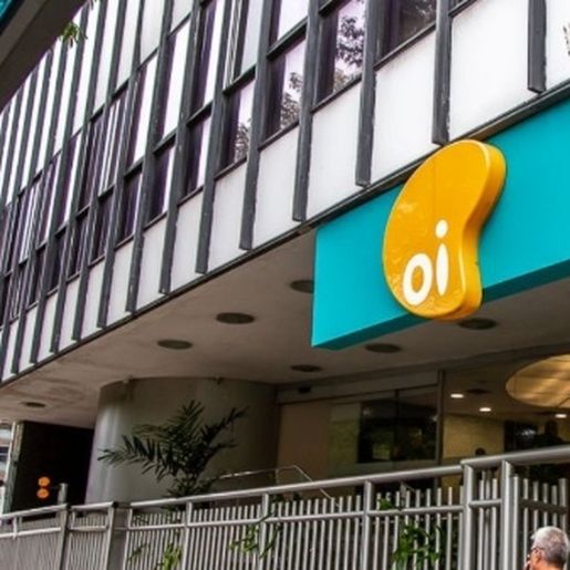 Funcionários da Serede cruzam os braços em SC após falência da Oi e atraso nos salários