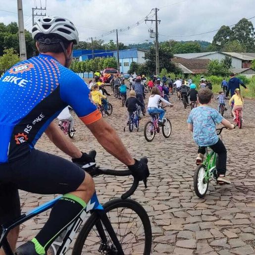 Comissão se reúne para discutir rotas de cicloturismo em Cedro