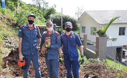 Bombeiros auxiliam em resgate de cão preso em tubulação em bairro de Mondaí