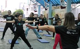 Uceff e Voll Pilates realizam aulão de pilates em São Miguel do Oeste 