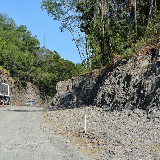 Atenção: DNIT alerta para detonações de rochas na BR-282