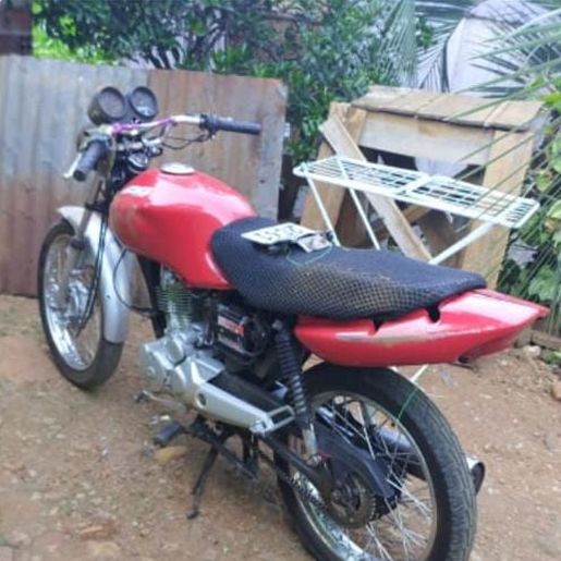 Adolescente que conduzia moto morre em saida de pista na SC 283