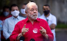 Juiz envia processos ao DF e mantém bens de Lula bloqueados 