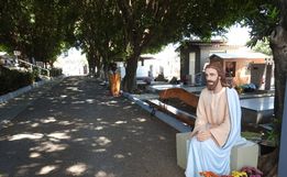 Cemitérios terão horário especial para visitas no Dia de Finados em SMO