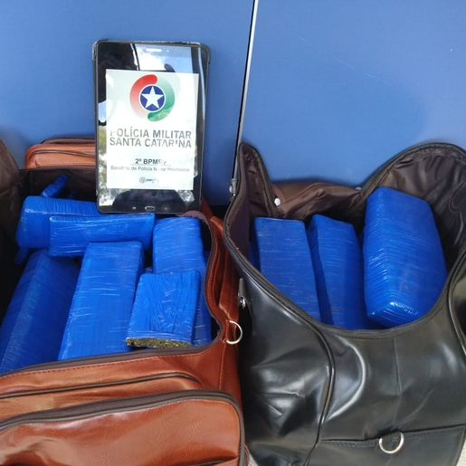 Em operação, Polícia Rodoviária aprende mais de 30 kg de droga 