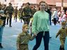 Mais de 5 mil pessoas acompanham desfile de 7 de setembro em SMOeste 
