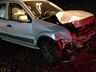 Condutor bate em poste  em São Miguel do Oeste 