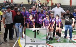 Dez equipes disputaram o 1º Campeonato Municipal Misto de Vôlei
