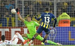 Inter perde para o Rosario Central e terá de reverter desvantagem na Sul-Americana
