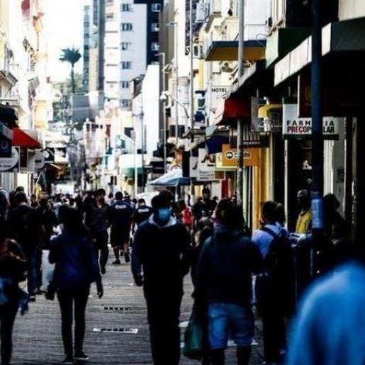 SC libera eventos e casas noturnas com novas regras até 17 de maio