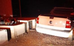 Veículo furtado na praça é encontrado em cemitério do interior  