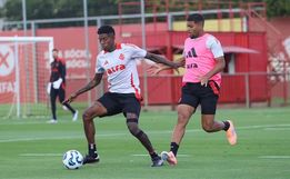 Escalação do Inter: Vitão deve reforçar o Inter contra o Atlético-MG