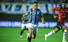 Grêmio joga mal e empata com o Brasil-Pel na estreia do Gauchão
