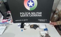PM prende duas pessoas por tráfico de drogas e associação para o tráfico em SMOeste