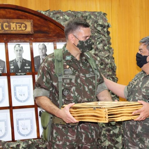 Villani assume comando do Exército em São Miguel do Oeste