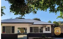 Polícias prendem homem condenado por tráfico de drogas e contrabando