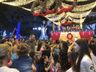 Grande público acompanha o acionamento das luzes de Natal na praça de São João do Oeste