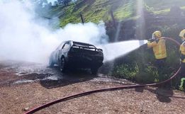 Mãe e filho saem ilesos de carro tomado por fogo em Cedro